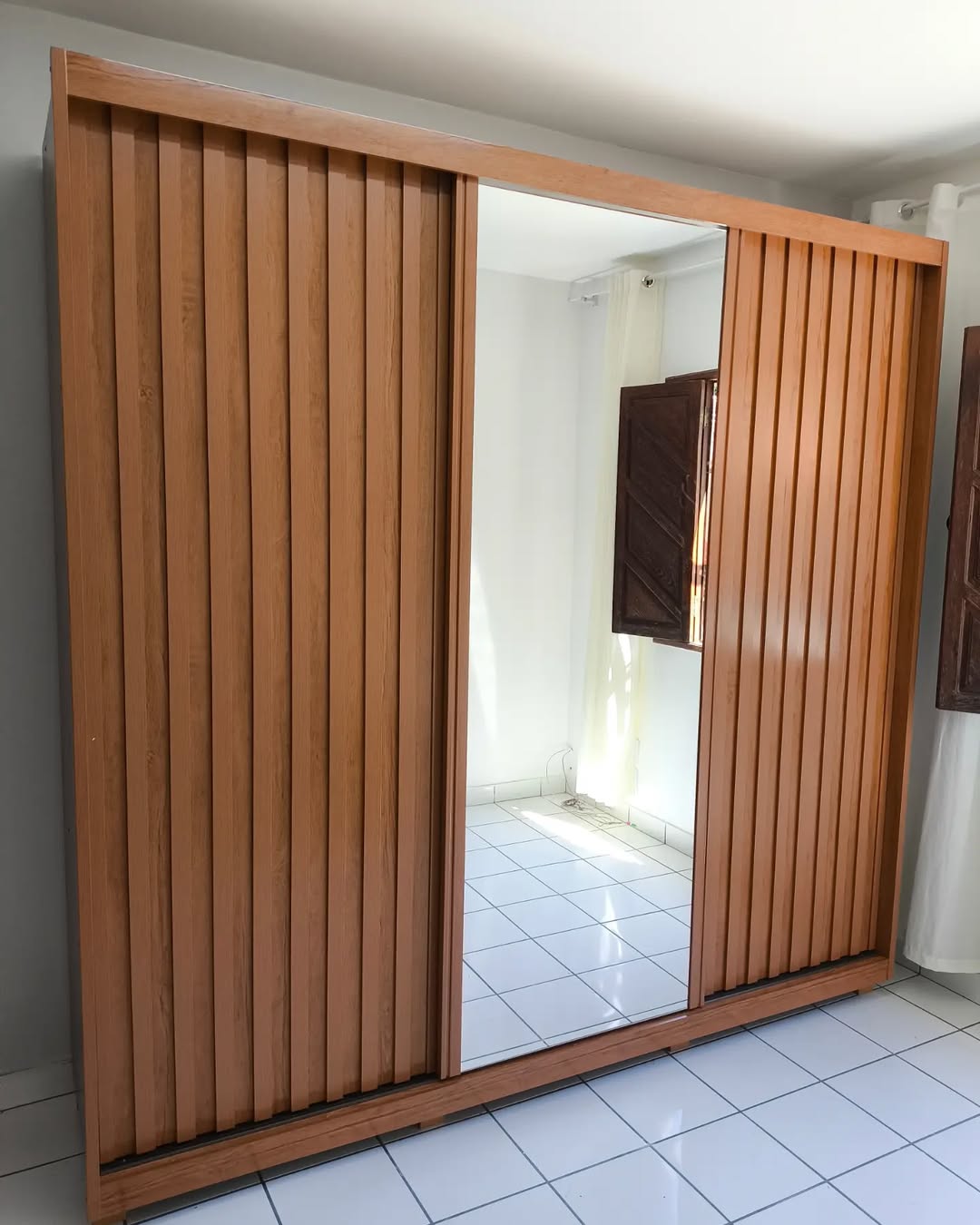 Projeto 1 - Montagem de Móveis